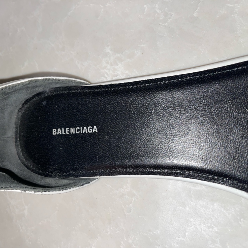 EUC Balenciaga Belt Flat Ankle Strap Sandal. Size 39 - Picture 8 of 12